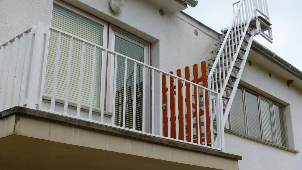 Family Home Apartment Zamárdi Стая снимка
