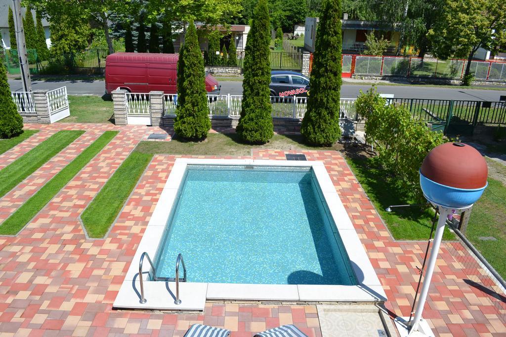 Family Home Apartment Zamárdi Екстериор снимка