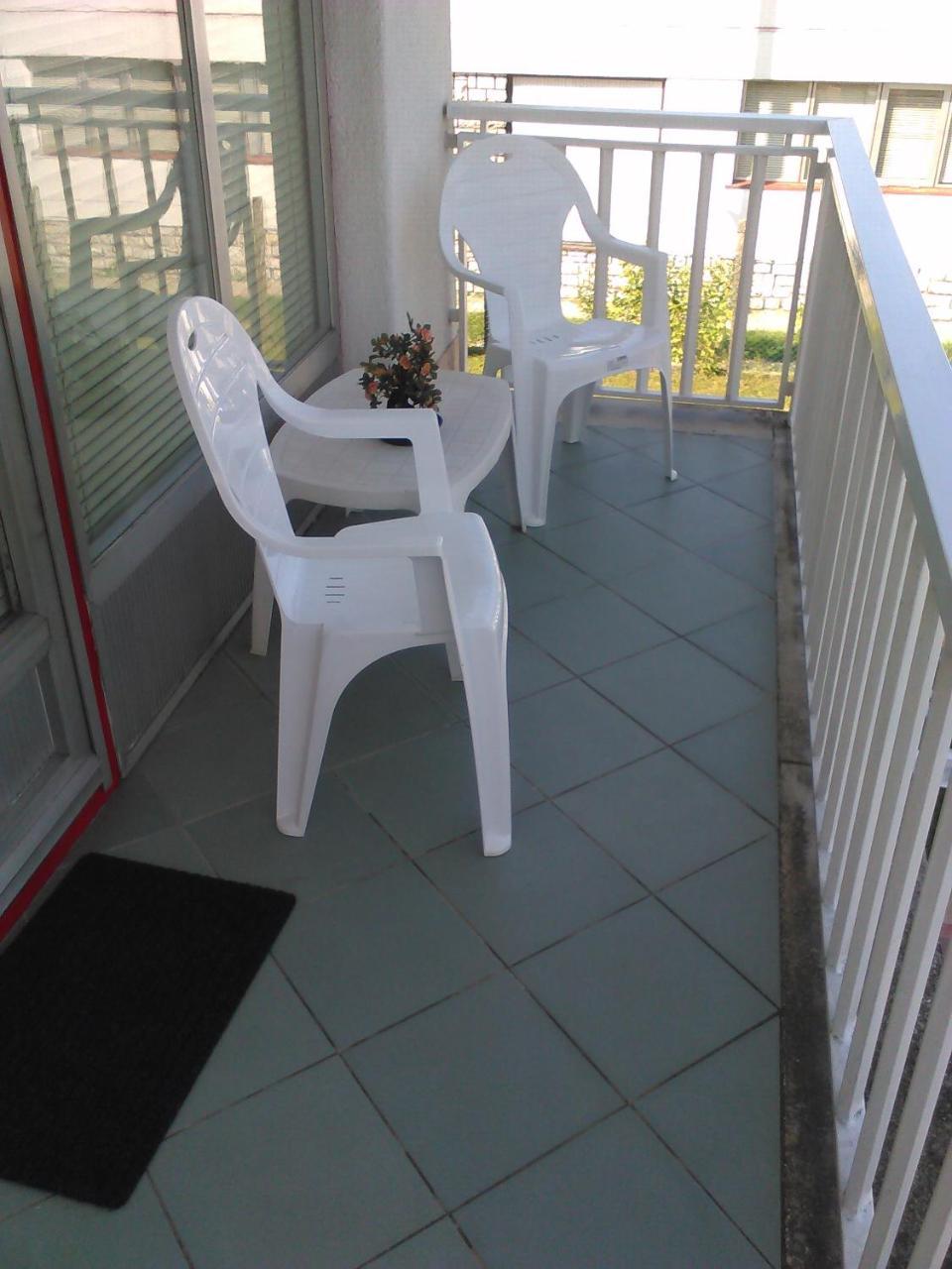 Family Home Apartment Zamárdi Екстериор снимка